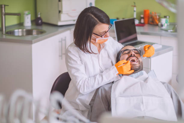 Best Cracked Tooth Emergency Dentist  in Luxemburg, WI